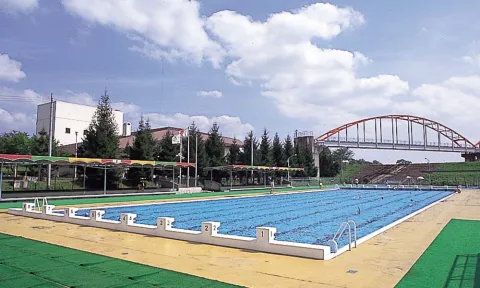 花巻市民プール