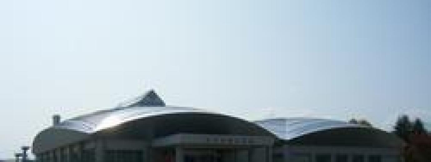 福井運動公園水泳場