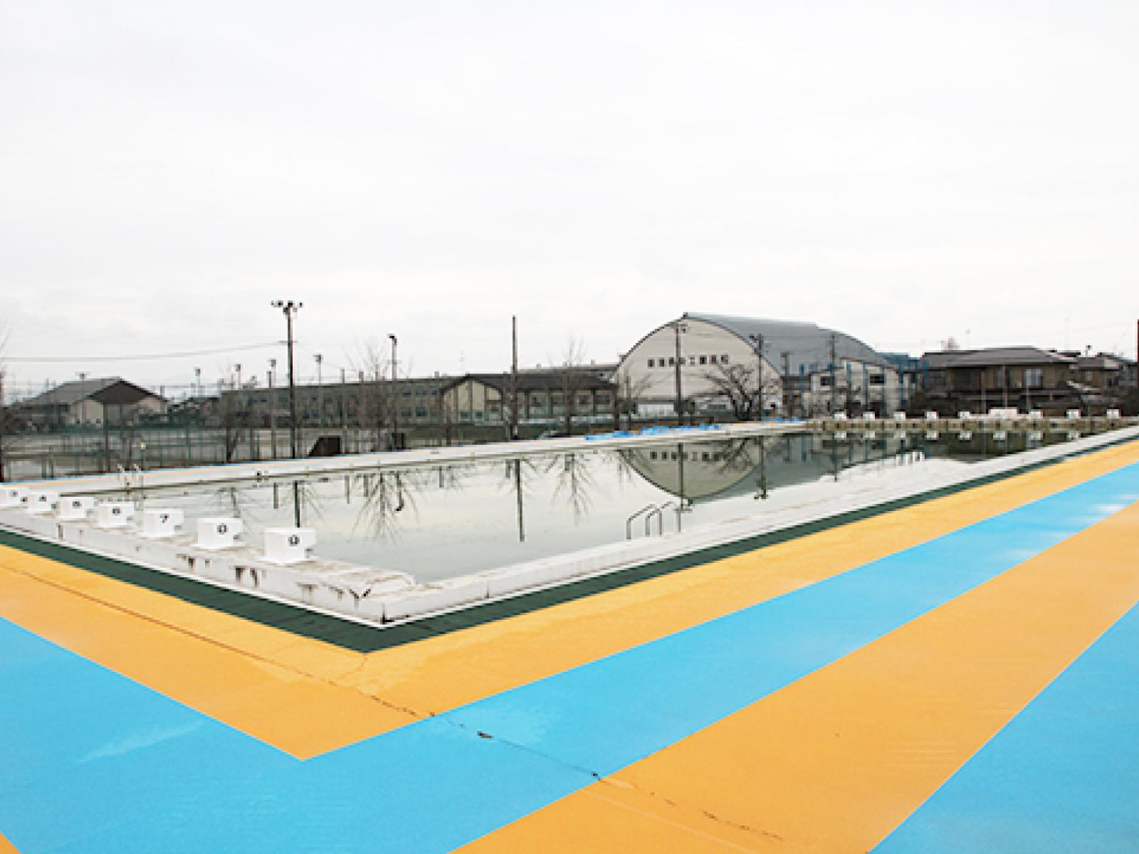 三条市民プール
