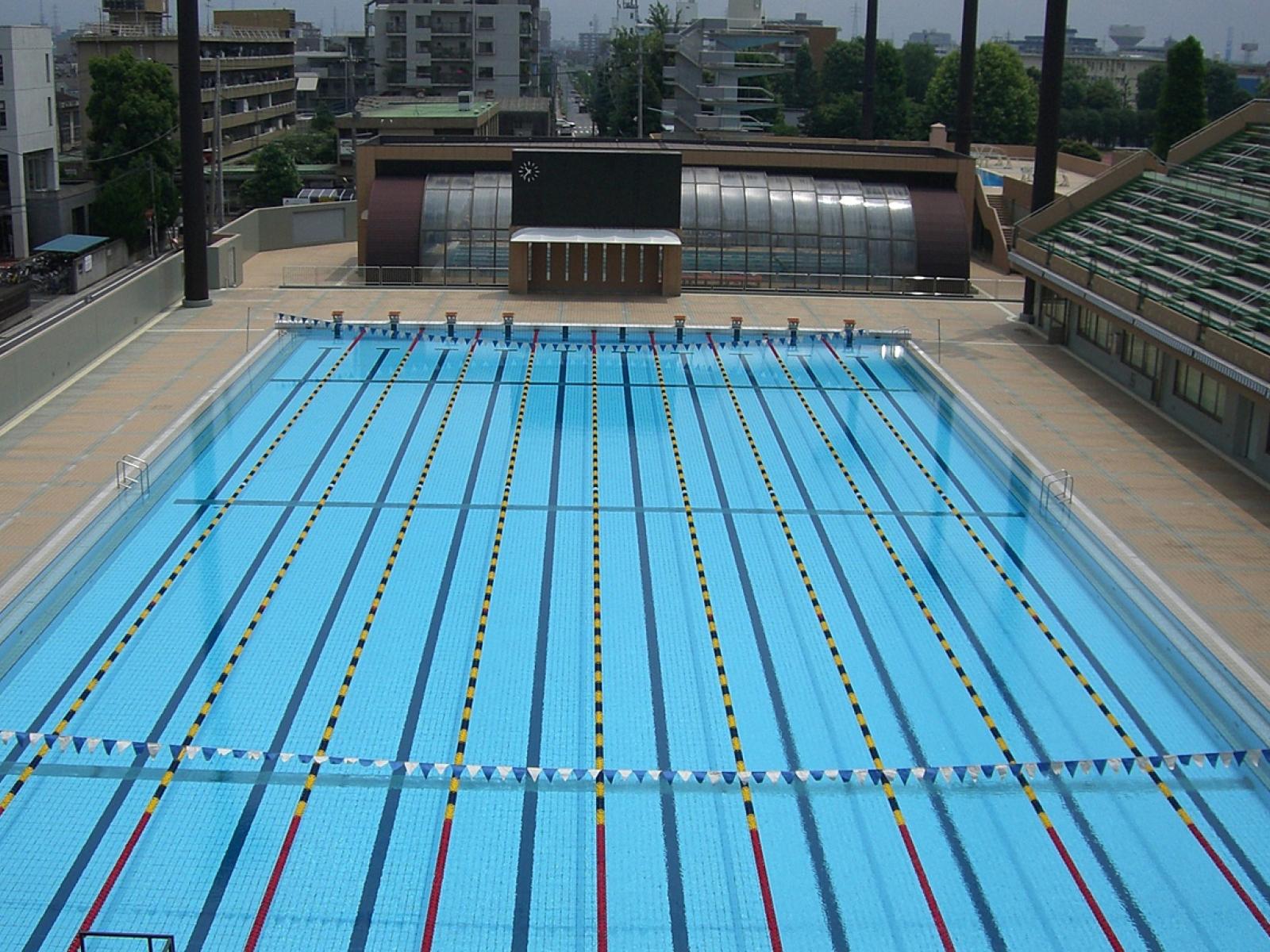 青木町公園総合運動場市民プール